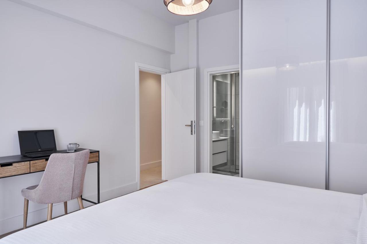 Urban Heights 3Bd Apt, Next To Hilton Атина Екстериор снимка