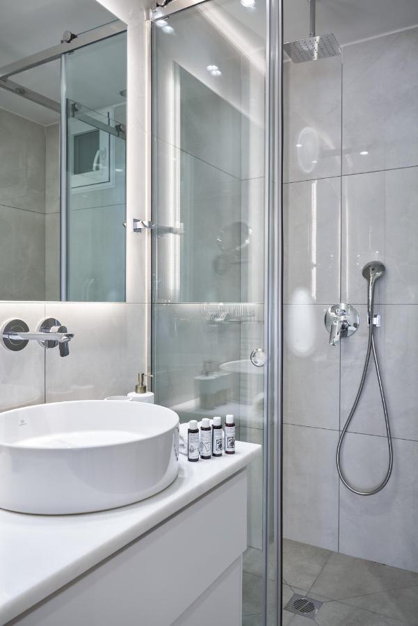 Urban Heights 3Bd Apt, Next To Hilton Атина Екстериор снимка