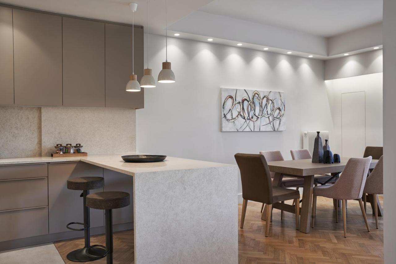 Urban Heights 3Bd Apt, Next To Hilton Атина Екстериор снимка